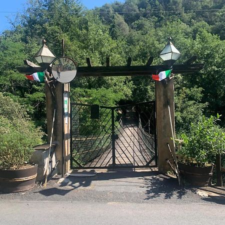 Agricamping Ponteraggio N.1 Hotel Dolceacqua Luaran gambar